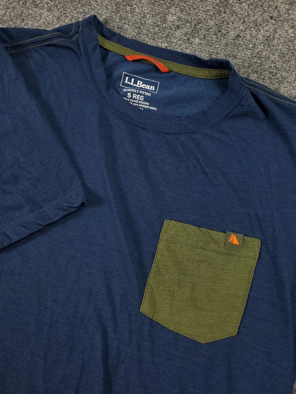 LL Bean Mountainside Pocket Tee Small Slightly Fitted Merino Wool Navy Olive